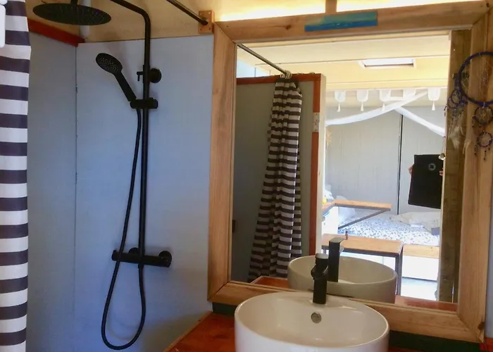 ホテル Micro House